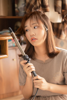 女生超短裙穿搭